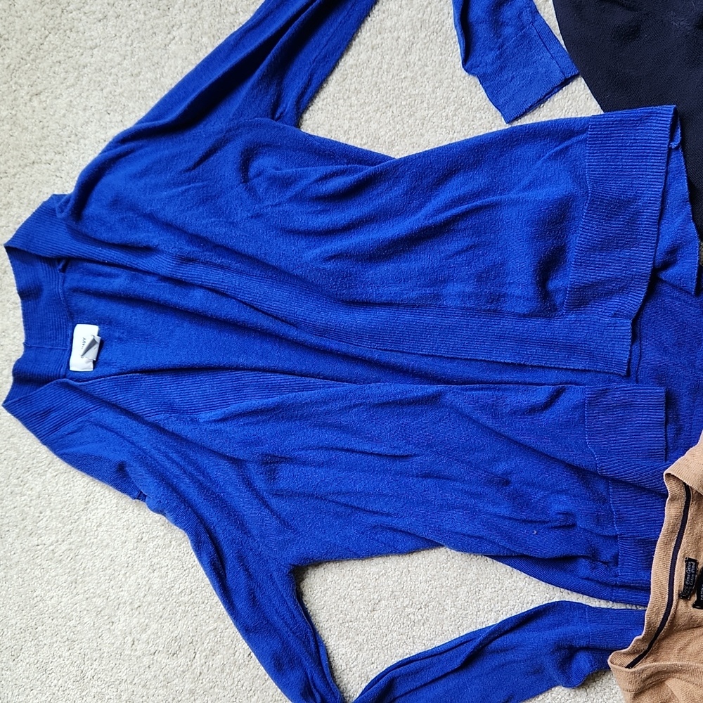 Cardigans - Picture 4 of 4
